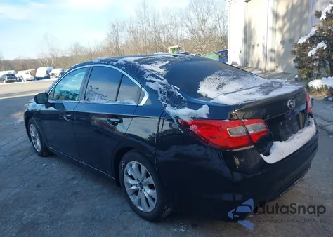 2015 Subaru Legacy 2.5I Premium z USA, uszkodzony, nr VIN 4S3BNAD68F3027517